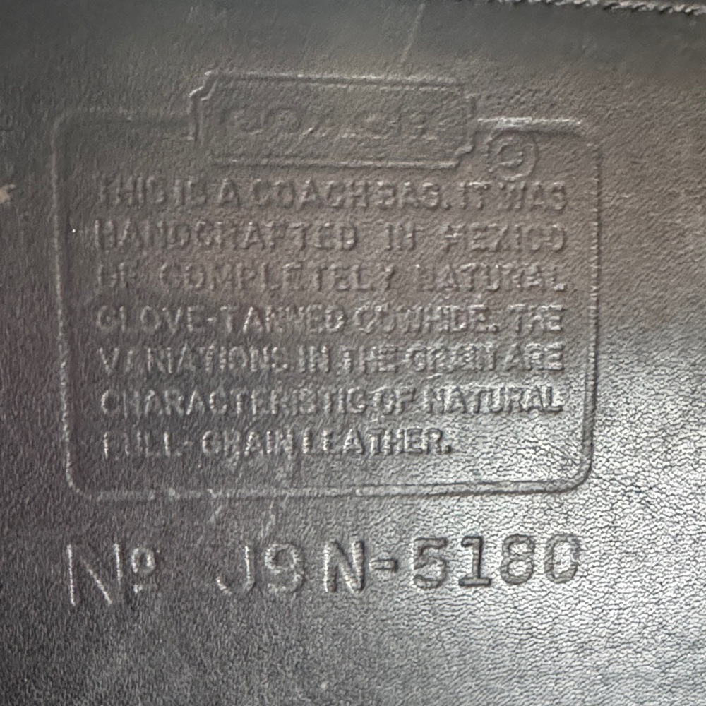 Devil wears Prada Coach Black Bag Messinger brassTurnLock #5180 not refurbished - Picture 7 of 15
